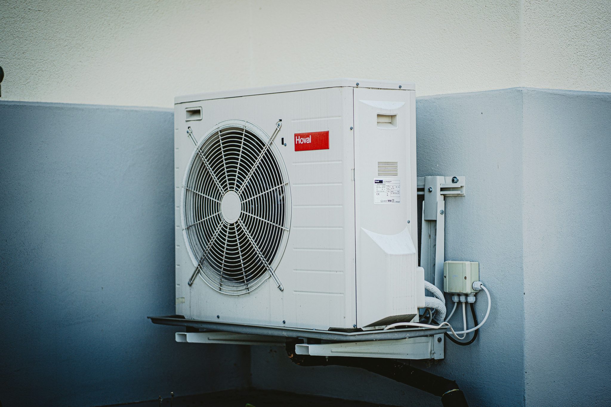 Air conditioning installation